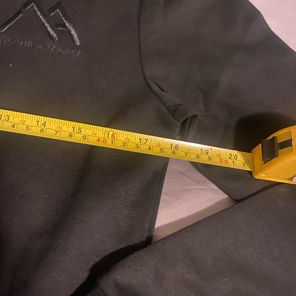 🔥HOT BUY! New hoodie with zippered pockets. Nice thick material! - Picture 4 of 8